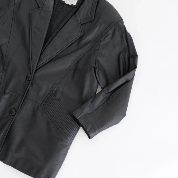Vintage Petite Sophisticate  Black Button Down Leather Jacket Size Small - Picture 5 of 13